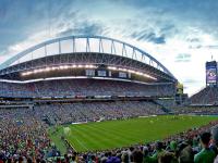 开云体育在线-跨界主宰，从篮球场到F1赛道，伦纳德的双重征服