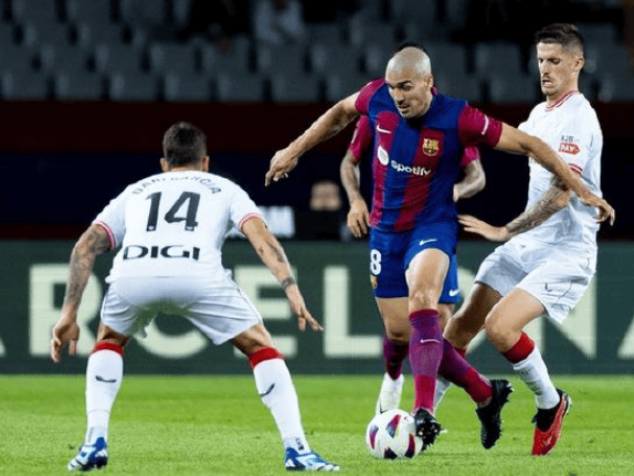 巴塞罗那球员发挥出色,晋级四强 巴塞罗那球员发挥出色,晋级四强