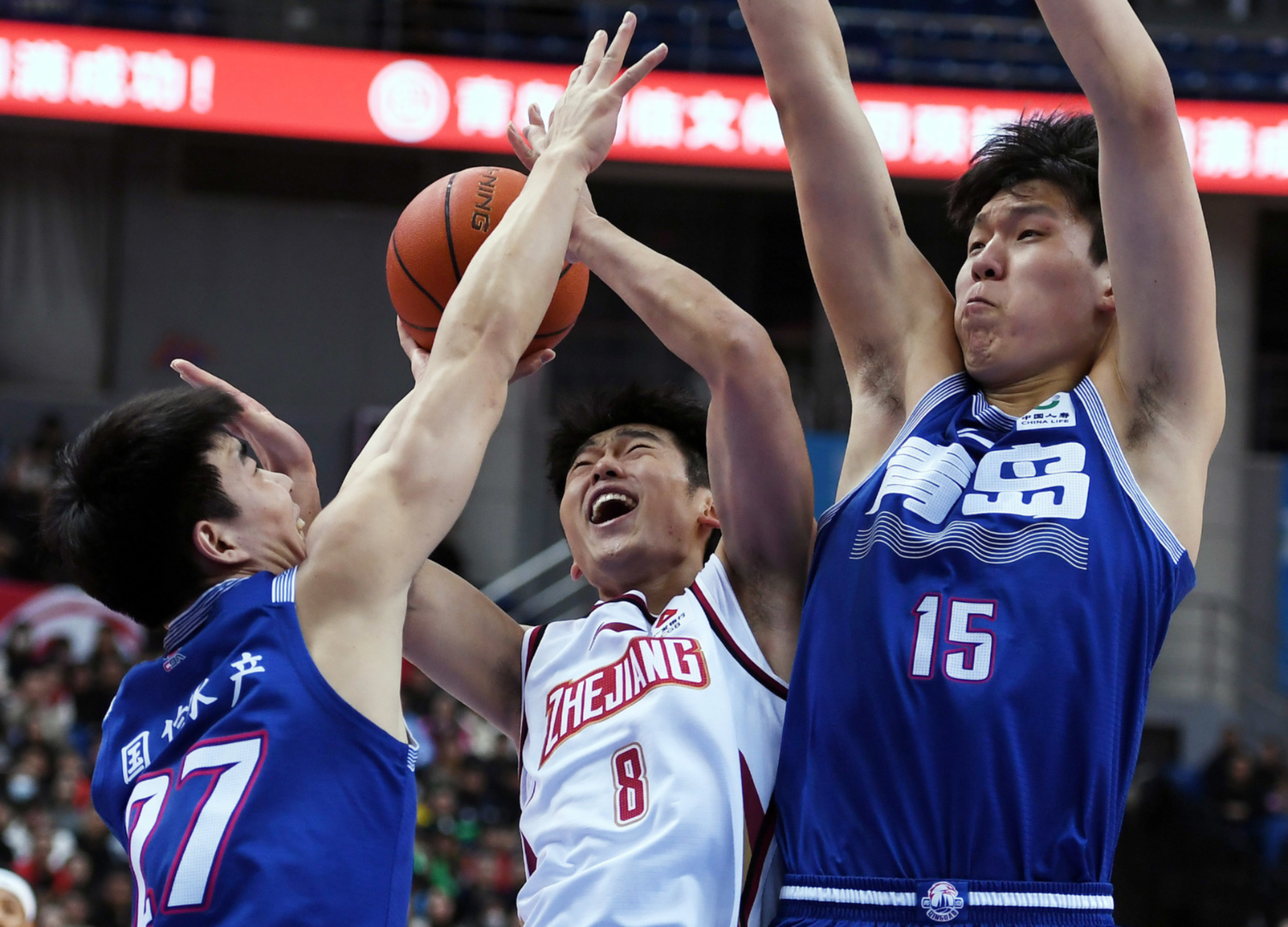 青岛队在主场对阵黑龙江队,取得坚定胜利的简单介绍 青岛队在主场对阵黑龙江队,取得坚定胜利的简单介绍