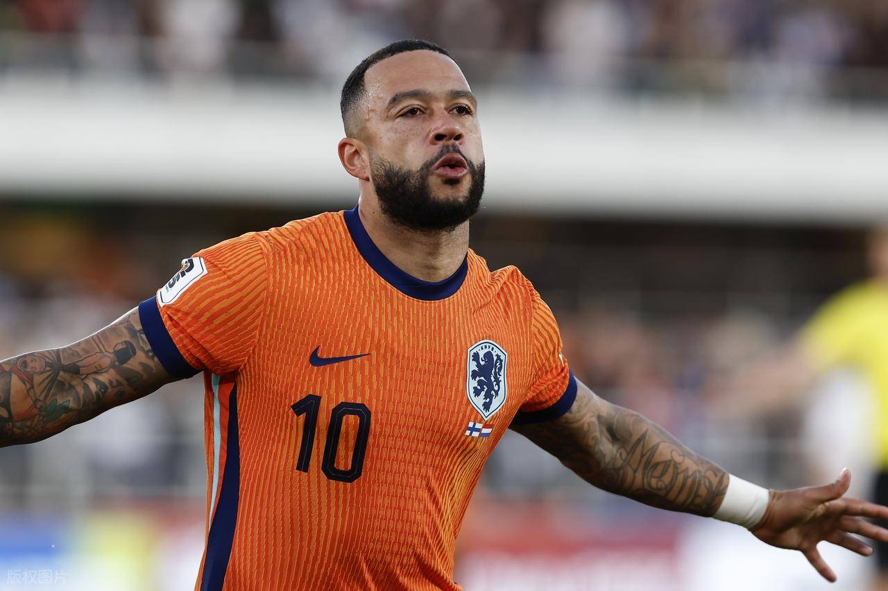 关于荷兰队遭遇困难，需寻找突破口的信息