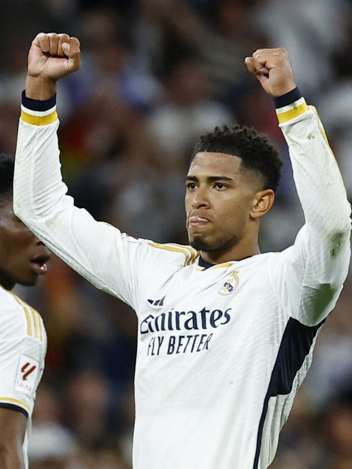 皇马全队备战欧冠，冲刺西甲头名