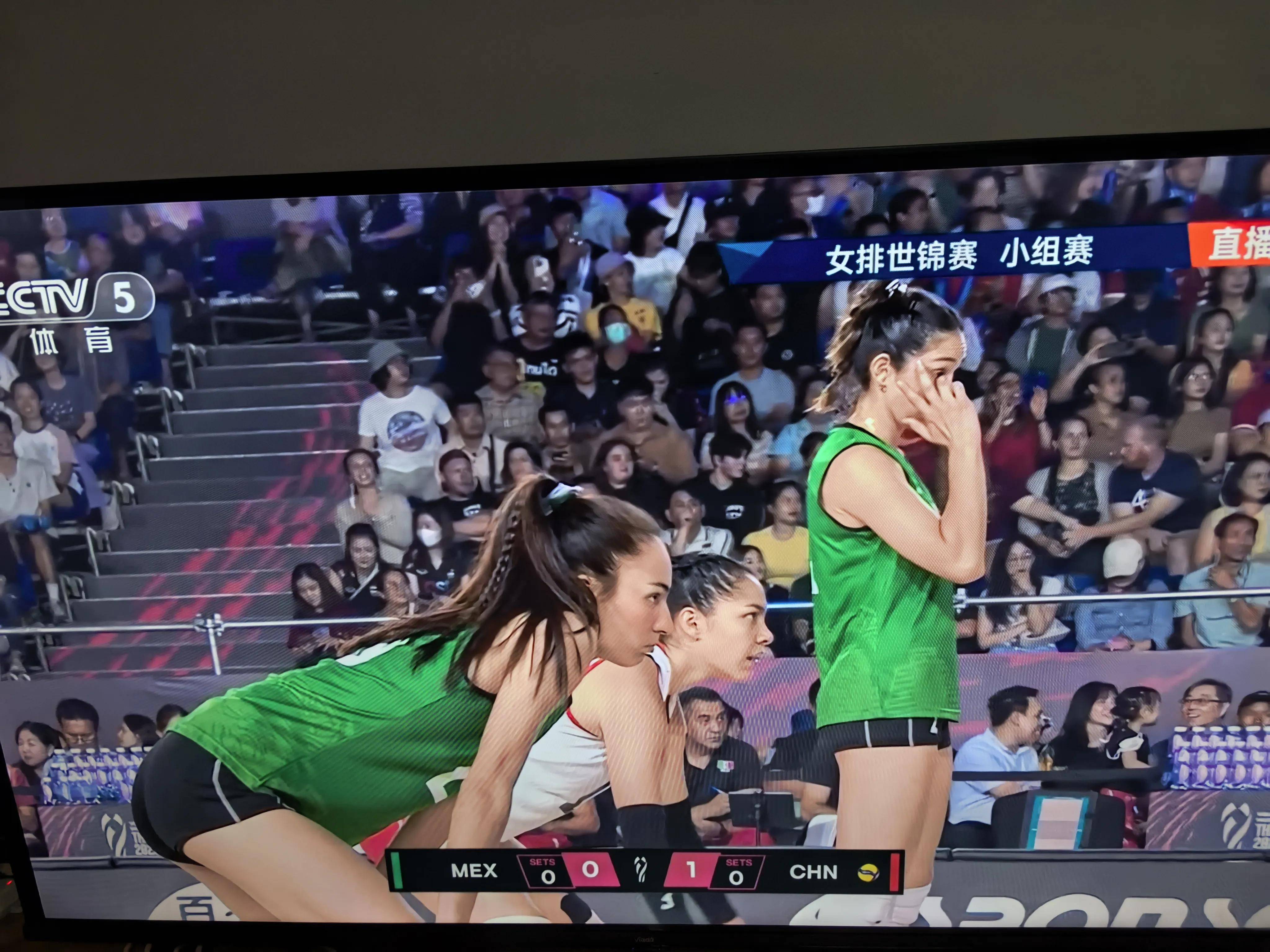 比分悬殊的比赛落幕，强队轻松取胜的简单介绍