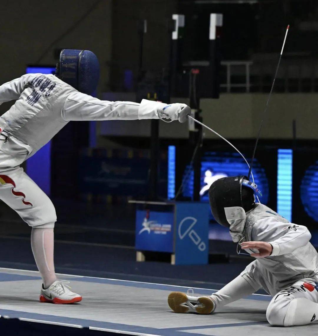 韩国选手再次获得击剑比赛冠军