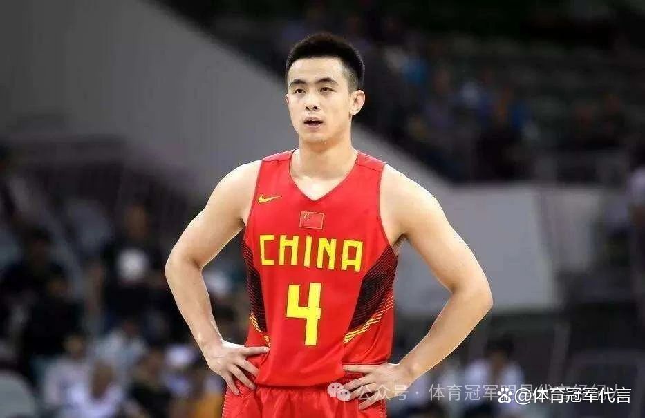 CBA球队新帅上任，带领球队冲击冠军荣耀的简单介绍