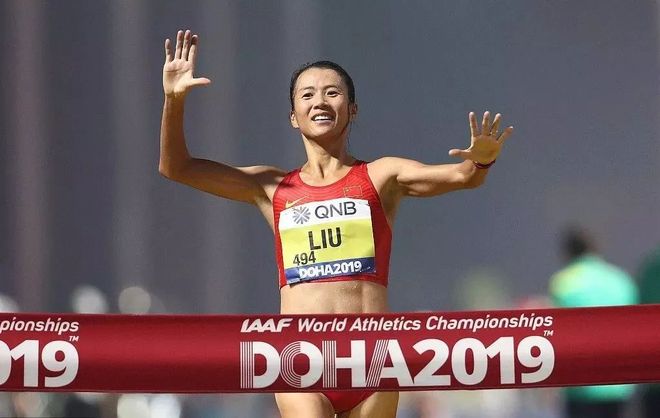 关于巴西选手夺得竞走铜牌,登上领奖台的信息 关于巴西选手夺得竞走铜牌,登上领奖台的信息