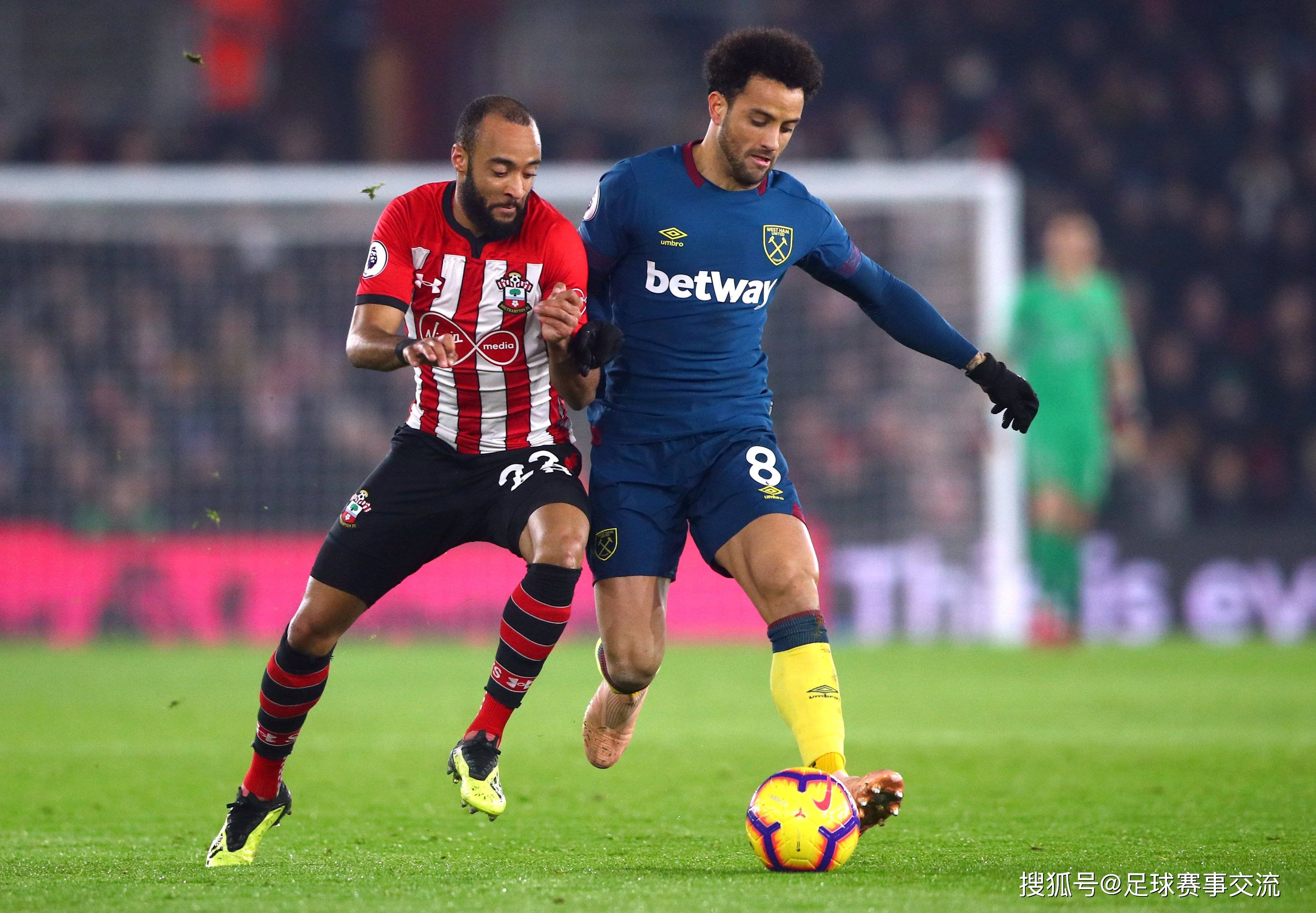 曼联主场大胜西汉姆联，继续保持不败