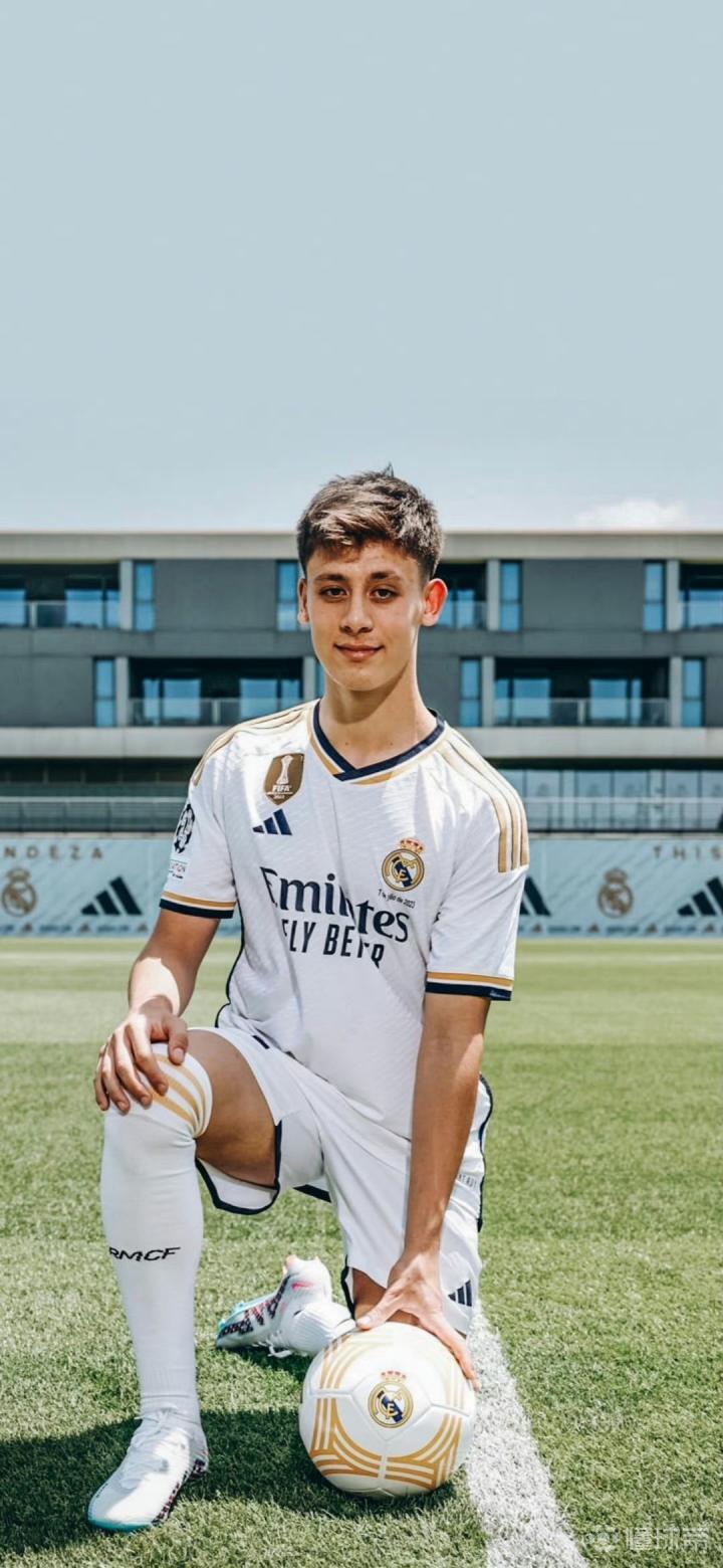 包含皇家马德里后防疲软,新援登场时间尚待观察的词条 包含皇家马德里后防疲软,新援登场时间尚待观察的词条