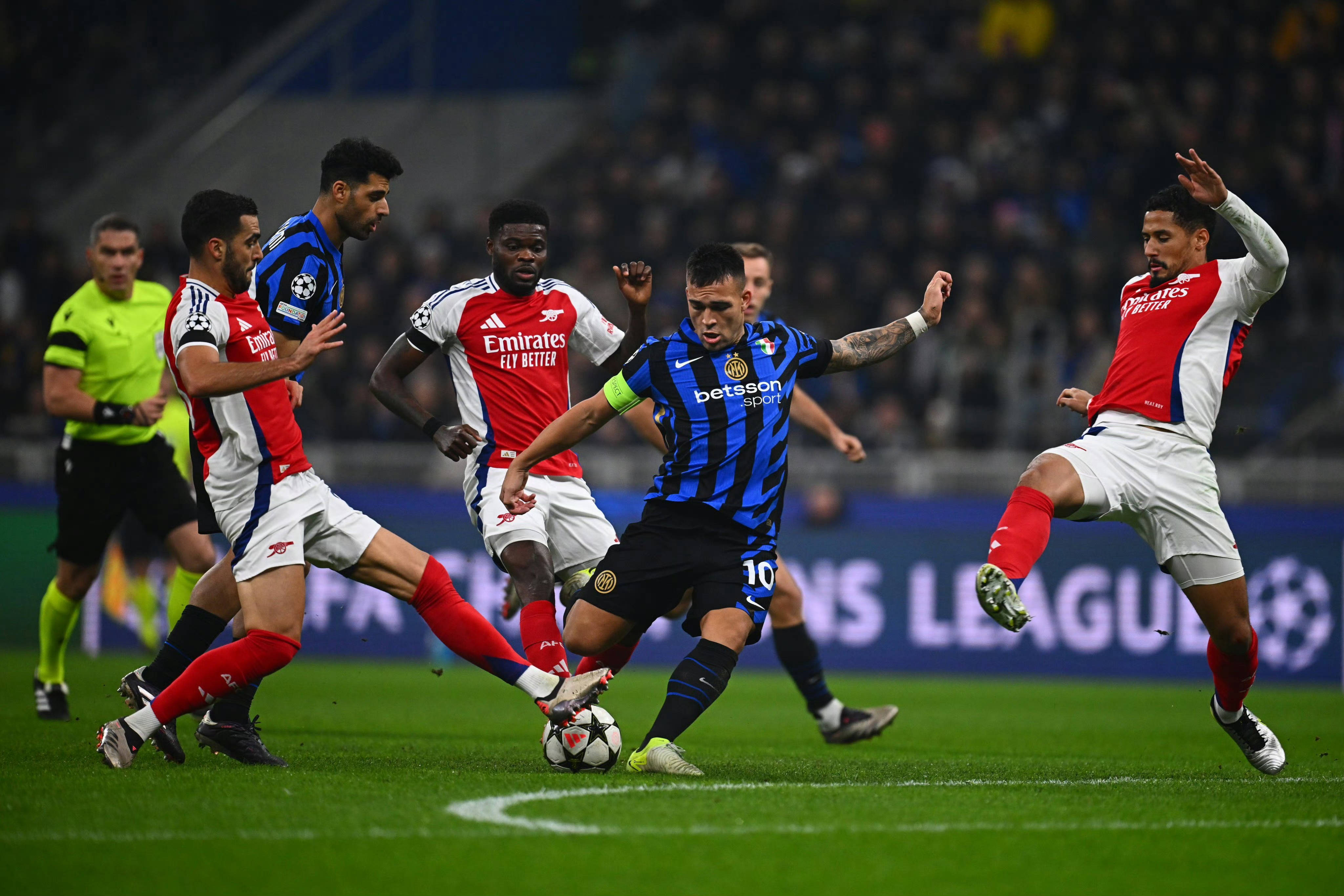 塞维利亚翻盘AC米兰,孙兴慜关键制胜的简单介绍 塞维利亚翻盘AC米兰,孙兴慜关键制胜的简单介绍